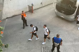ΦΩΤΟΣ/Στο γήπεδο η ΑΕΚ