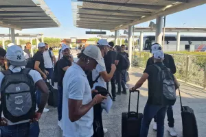 Η άφιξη του Απόλλωνα στο αεροδρόμιο Λάρνακας (φώτος/βίντεο)