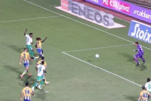 To 0-1 με Καζού ο Άρης (βίντεο)