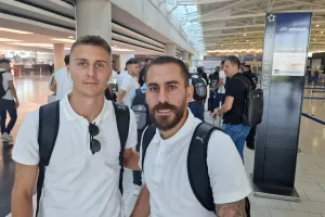 Ξανά... οι κολλητοί