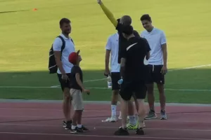 Ωραίο από το Τσίρειο: Ο Γιωργαλλίδης με τον μικρό του Ντρέκσα και… push ups! 