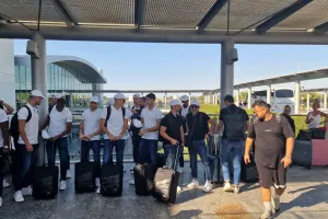 Η άφιξη του Απόλλωνα στο αεροδρόμιο Λάρνακας (φώτος/βίντεο)