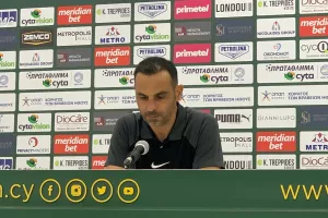"Είμαι νευριασμένος με τους παίκτες μου"