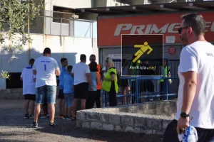 Άνοιξαν οι είσοδοι - Μαζεύονται οι Απολλωνίστες 