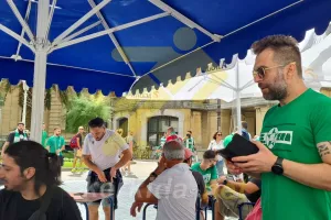 (ΒΙΝΤΕΟ Kerkida/UPD) "Ζεσταίνονται" ΤΩΡΑ οι Ομονοιάτες με συνθήματα