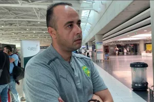 Κυριάκος πριν την αναχώρηση: "Πάμε με αποφασιστικότητα, περιμένουμε 400 οπαδούς!"