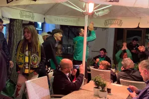 (ΒΙΝΤΕΟ Kerkida) Χαμό... στην Κρακοβία οι ΑΕΚτζήδες!