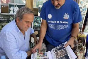 Ο Πλατινί... στον Πλατινί (φώτος)