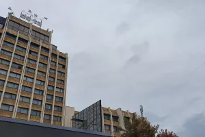 Πρωινό στην Πρίστινα (φώτος Kerkida) 