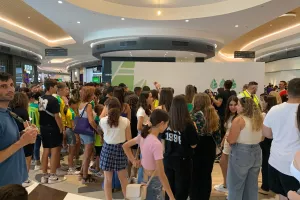 Χρώμα… ΑΕΚ στο Metropolis Mall (Φώτος)