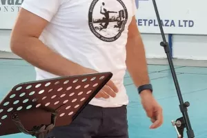 Ανόρθωση - Νέα Σαλαμίνα/ Φιλανθρωπικός αγώνας με μπόλικο κόσμο (Φώτος)