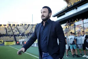 Άρης προς φίλους της ομάδας: «Μην ταξιδέψετε στον Βόλο»