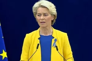 Πλαφόν στα υπερκέρδη των παραγωγών ενέργειας ανακοίνωσε η Λάιεν