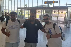 Βλέπουν... ΔΙΠΛΟ