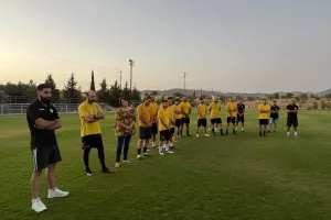 Ο καθιερωμένος αγιασμός του "Αετού Αγγλισίδων" (φώτος)