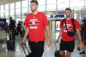 Στην Κύπρο με τ’ αστέρια τους / Έφτασαν οι ομάδες για το τουρνουά ΟΠΑΠ "Νεόφυτος Χανδριώτης"