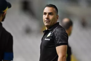 ΑΠΟΕΛ - Άρης: Το 3 στα 3 "γράφτηκε" με σπουδαίο διπλό! (φώτος)