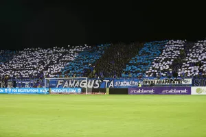Στο μπλε - άσπρο το "ΠΑΠ" και pyro show κατά την είσοδο της Ανόρθωσης! (φώτος/βίντεο)