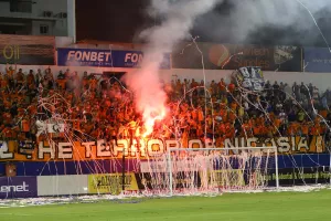 H υποδοχή των "Πορτοκαλί" στους παίκτες (φώτος/βίντεο)