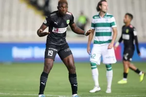 Oμόνοια - ΑΕΚ: Ο Παπουλής... έβγαλε γλώσσα και έκρινε την ματσάρα! (φώτος)