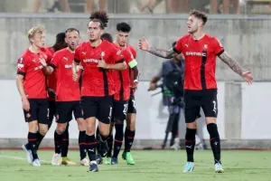 ΑΕΚ - Ρεν: Ψυχρολουσία στο 90+4΄…