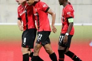 ΑΕΚ - Ρεν: Ψυχρολουσία στο 90+4΄…
