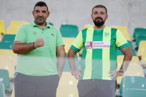 (Φωτορεπορτάζ) Ο κόσμος στην ΑΡΕΝΑ