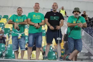 (Φωτορεπορτάζ) Ο κόσμος στην ΑΡΕΝΑ