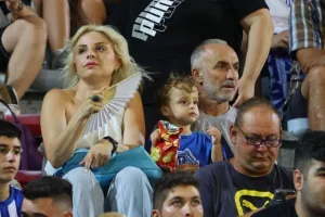 Ο κόσμος της Ανόρθωσης στο ''Αμμόχωστος'' (φώτος)
