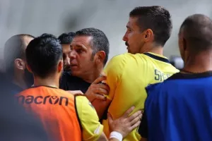Ολυμπιακός - ΑΕΛ: Είχαν ά"Χ"αστα στο τέλος και έμειναν... στον βαθμό! (Φώτος)