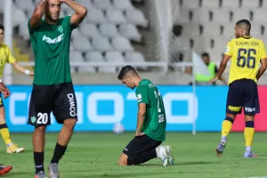 Αντιδράσεις... στο φινάλε/ Κλασική Γκεριέρ - Διπλό δοκάρι στο 90+5' η ΑΕΛ! (Φώτος)