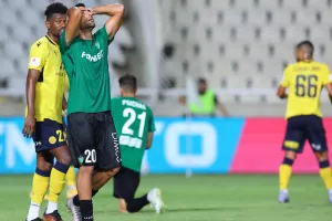 Αντιδράσεις... στο φινάλε/ Κλασική Γκεριέρ - Διπλό δοκάρι στο 90+5' η ΑΕΛ! (Φώτος)