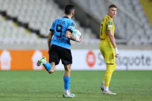 Απόλλων -Ντνίπρο: "Στράβωσε" στην αρχή, το πάλεψε (χωρίς αποτέλεσμα) στην συνέχεια (Φώτος)
