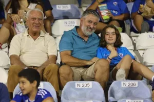 Ανόρθωση - Ακρίτας: ΓΚΕΛΑ η "Κυρία", άντεξε... με ΔΕΚΑ ο ψυχωμένος Ακρίτας! (Φώτος) 