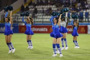 Ανόρθωση - Ακρίτας: ΓΚΕΛΑ η "Κυρία", άντεξε... με ΔΕΚΑ ο ψυχωμένος Ακρίτας! (Φώτος) 