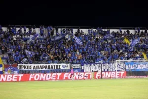 Ανόρθωση - Ακρίτας: ΓΚΕΛΑ η "Κυρία", άντεξε... με ΔΕΚΑ ο ψυχωμένος Ακρίτας! (Φώτος) 