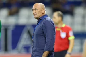 Ανόρθωση - Ακρίτας: ΓΚΕΛΑ η "Κυρία", άντεξε... με ΔΕΚΑ ο ψυχωμένος Ακρίτας! (Φώτος) 