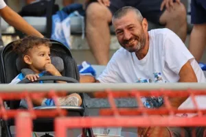 ΦΩΤΟΡΕΠΟΡΤΑΖ από το "Αμμόχωστος"