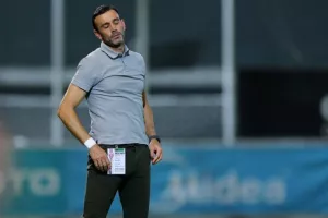 Νέα Σαλαμίνα - Απόλλων: Ο Μαυρίας έχασε το... άχαστο στο 90+2 και συμβιβασμός!