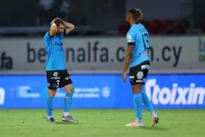 Νέα Σαλαμίνα - Απόλλων: Ο Μαυρίας έχασε το... άχαστο στο 90+2 και συμβιβασμός!