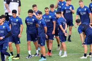 Συνεχίζει η Εθνική ενόψει Ελλάδας, μπήκαν Τζιωνής και Κακουλλής