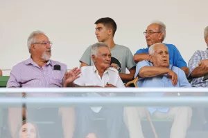 Δόξα-Απόλλων/Φωτορεπορτάζ κόσμου