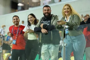 (ΦΩΤΟΡΕΠΟΡΤΑΖ) Ο κόσμος στο "ΑΕΚ Αρένα"
