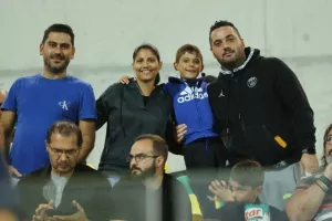 (ΦΩΤΟΡΕΠΟΡΤΑΖ) Ο κόσμος στο "ΑΕΚ Αρένα"