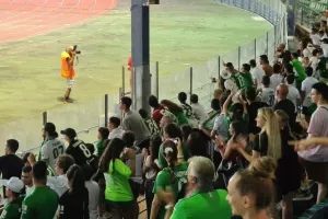 ΕΤΣΙ... ανταπέδωσαν την στήριξη! (Φώτος)