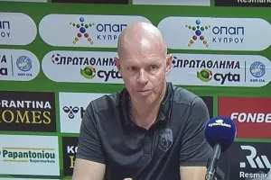"Είμαι ευχαριστημένος με τη νοοτροπία των παικτών/Αισθανόμαστε τον ενθουσιασμό των οπαδών"
