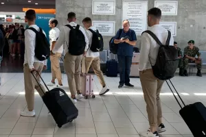 Η ΑΕΚ στο αεροδρόμιο/ Μέσα ο Ροσάλες (Φώτος)