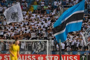 "Αύριο είναι Κυριακή και έχει πάλι εκδρομή"