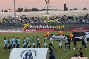 Παραμονή Χριστουγέννων... στο γήπεδο! 