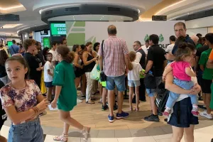Χρώμα… ΑΕΚ στο Metropolis Mall (Φώτος)